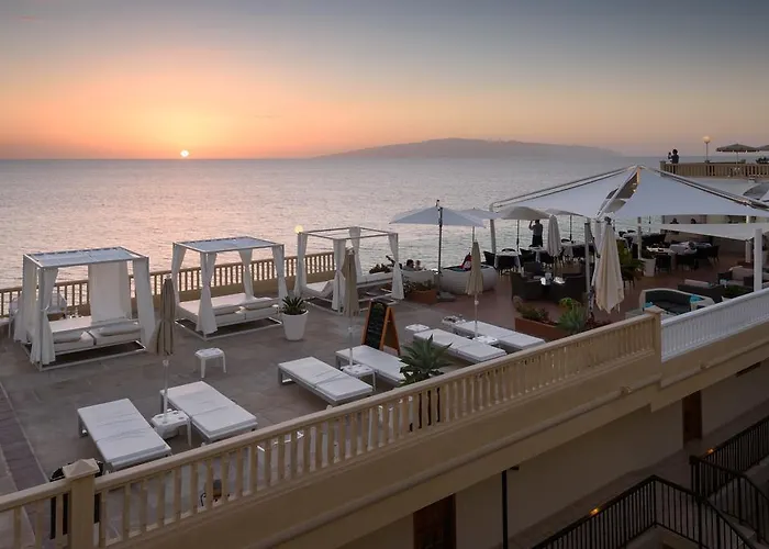 Ona Pearly Grey Daire