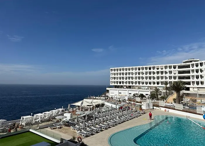 Ona Pearly Grey Apartment