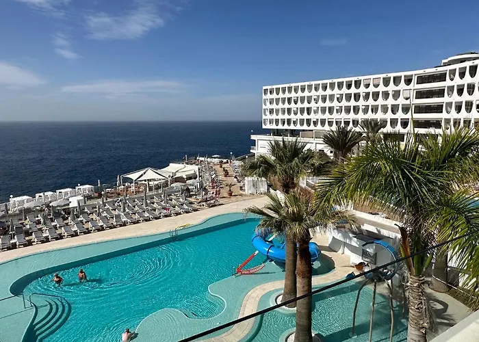 Ona Pearly Grey Apartment